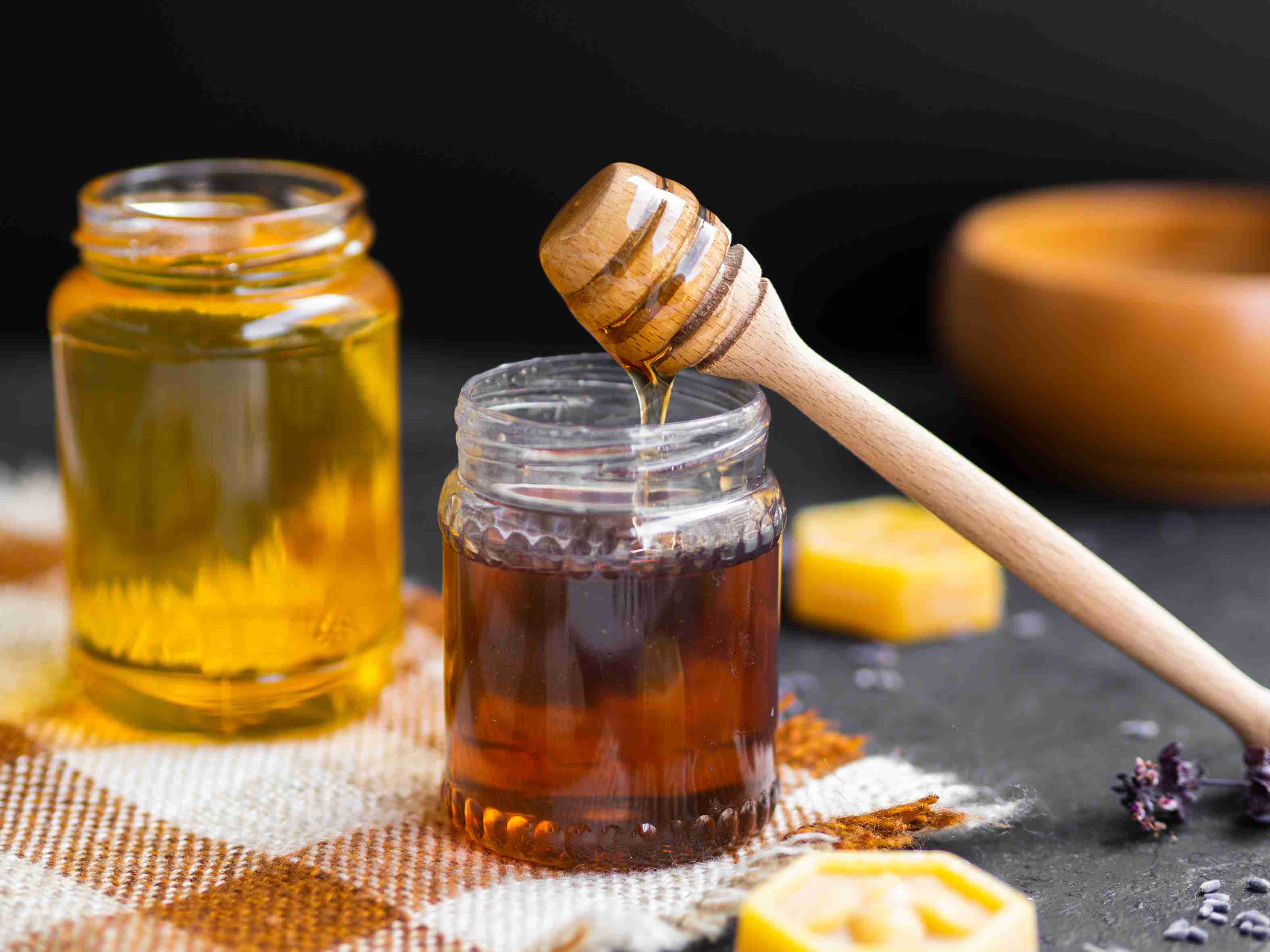 7 Fungsi Madu untuk Bahan Pembuat Kue